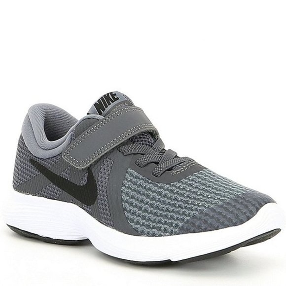 nike revolution 4 psv black